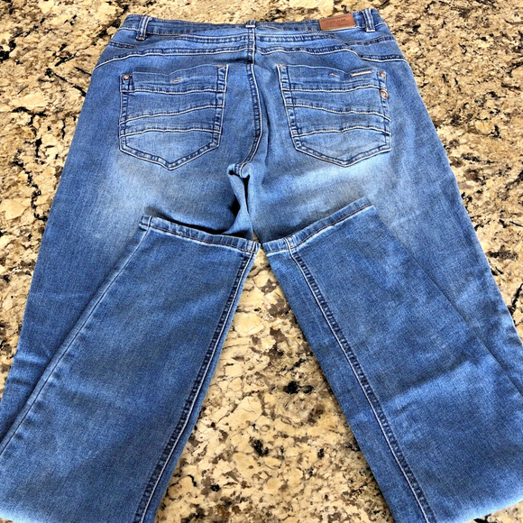Size 29 X 31.5 Cream Denim Jeans Womens Tapered Light Blue Coco Fit Cool Pockets - Picture 9 of 12